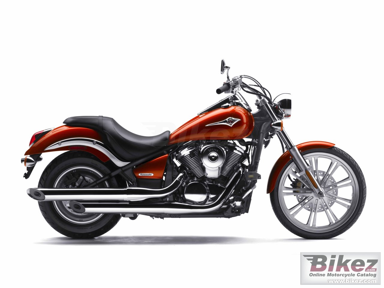 Big Kawasaki vulcan 900 custom picture and wallpaper from Bikez.com